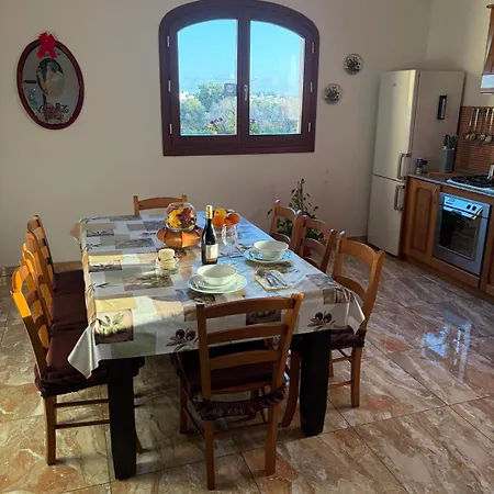 South Olives Tatil Evi *